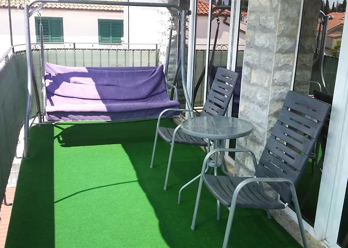 Julienne Apartman Kaštela